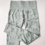 Seamless Camo High-Waist Leggings — Women's